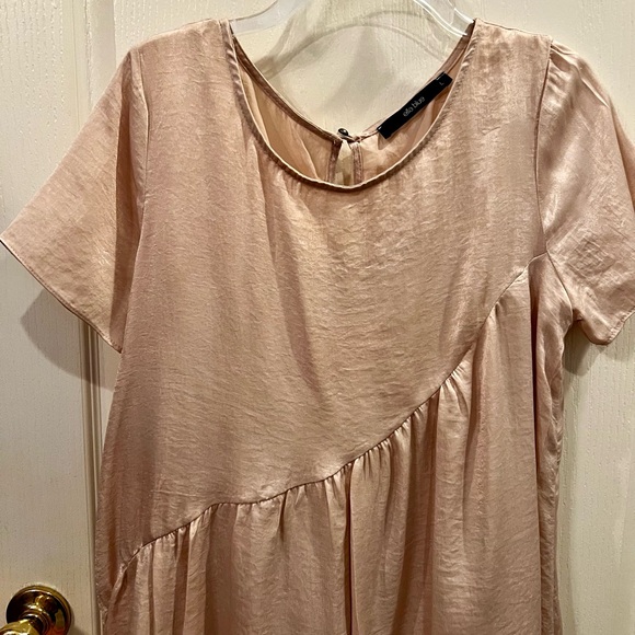 Ella Blue Dresses & Skirts - Soft Pink Ella Blue Dress Short Sleeve with Drop Waist.   Size L